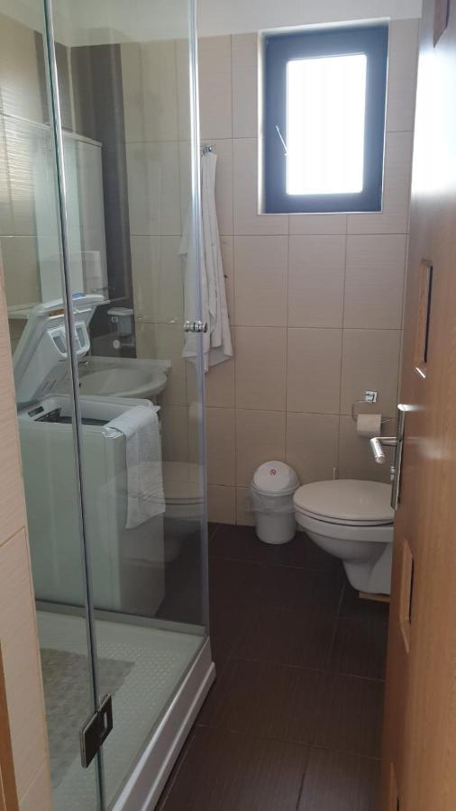 Apartament Lulu Mamaia Nord, 3 Minute De Plaja Navodari Bagian luar foto